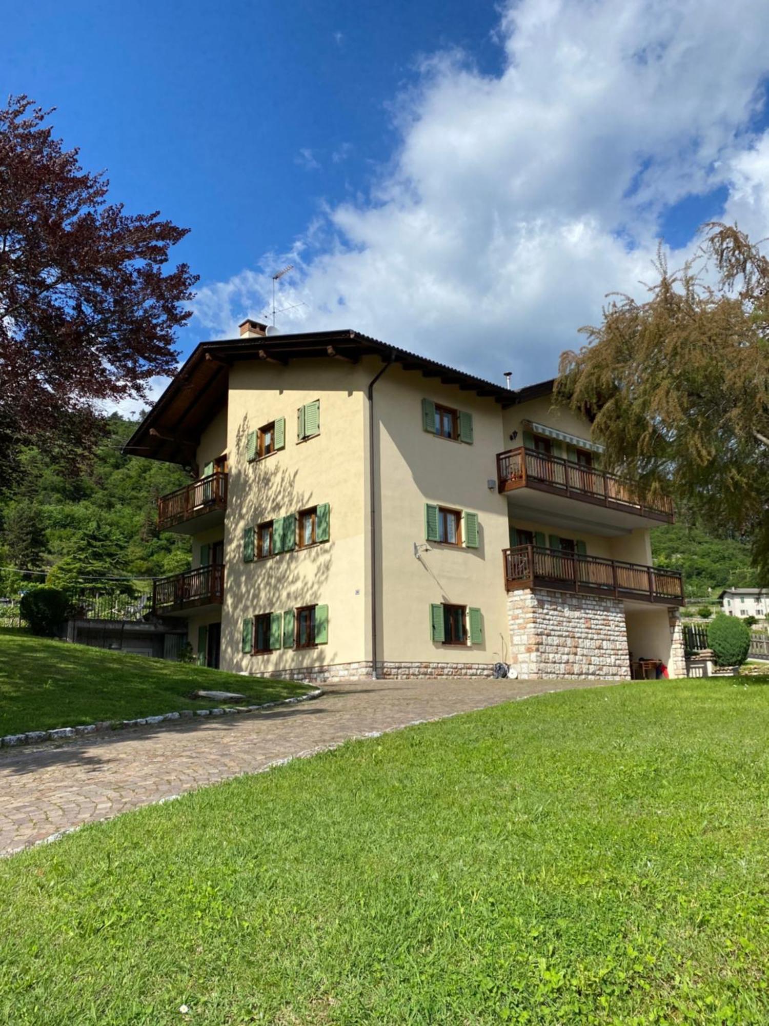B&B La Casa In Collina Trento Exterior photo
